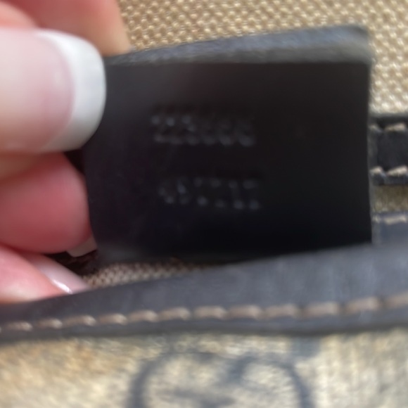 Gucci Messenger Bag - Picture 6 of 8